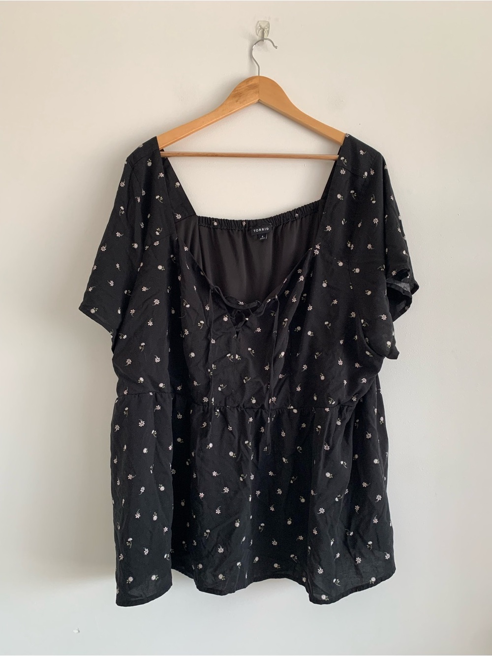 Torrid floral blouse 4x